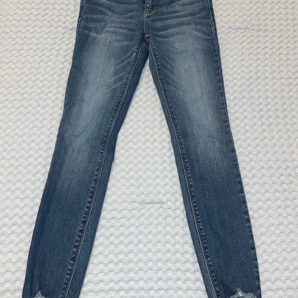 Women's Blue Jeans - Picture 2 of 6